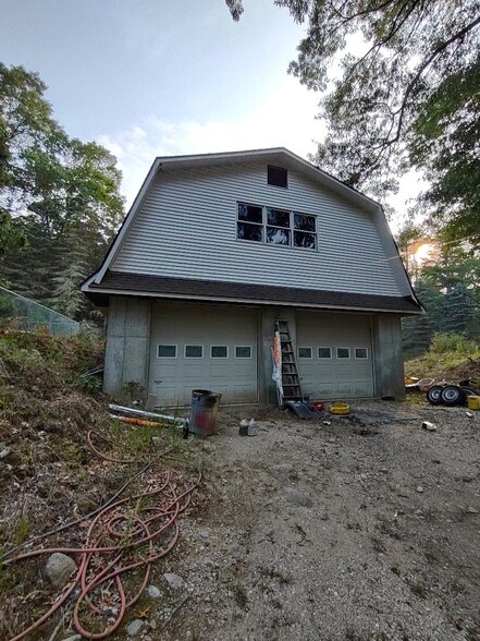 Primary Photo Of 82 Pendleton Hill Rd, Voluntown Contractor Storage Yard For Sale