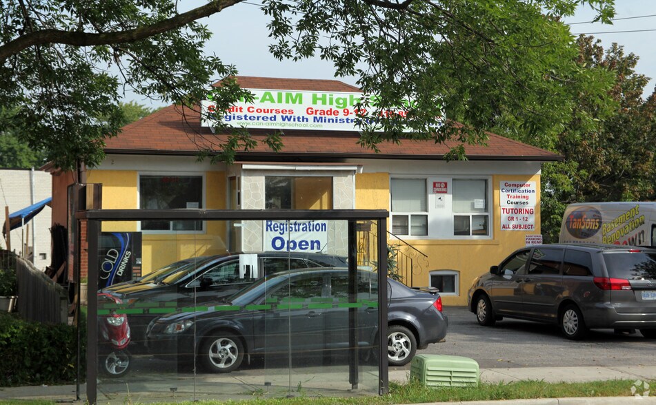 More Photos Of 2 Elmhurst Dr, Toronto Storefront For Sale