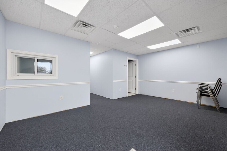 More Photos Of 3150 Willits Rd, Philadelphia Storefront Retail Office For Sale