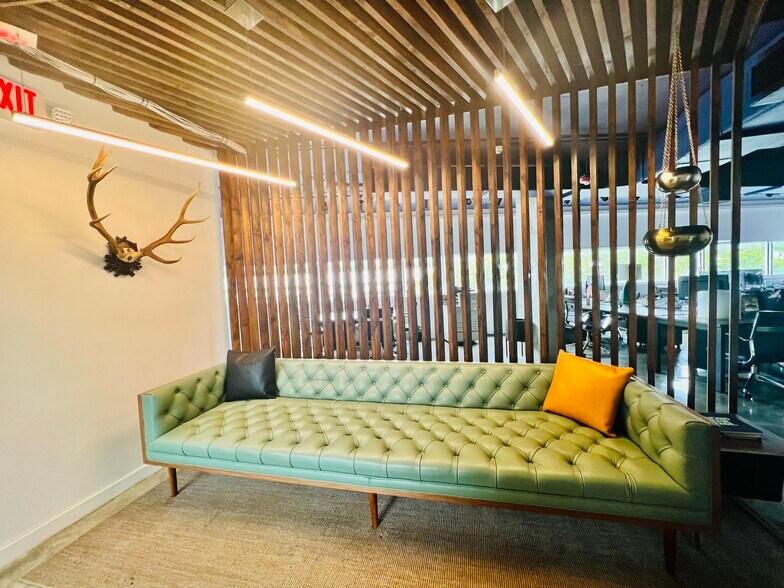 More Photos Of 2424 S Dixie Hwy, Coconut Grove Loft Creative Space For Sale