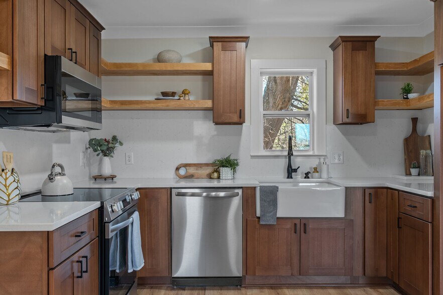 More Photos Of , Greenville Multifamily For Sale