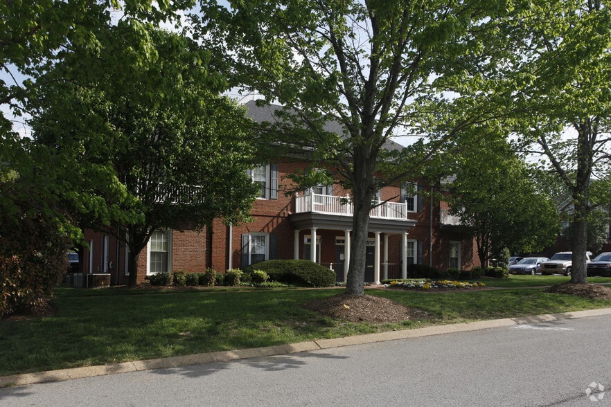 More Photos Of 5046 Thoroughbred Ln, Brentwood Loft Creative Space For Lease