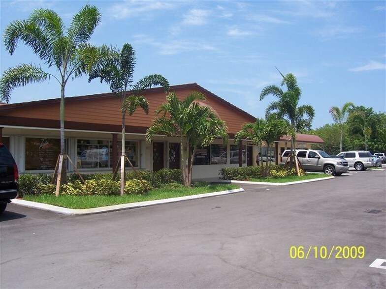 More Photos Of 8425-8453 SW 132nd St, Miami Unknown For Lease