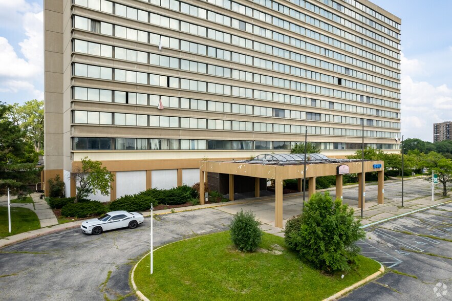 More Photos Of 16400 J.L. Hudson Dr, Southfield Hotel For Sale
