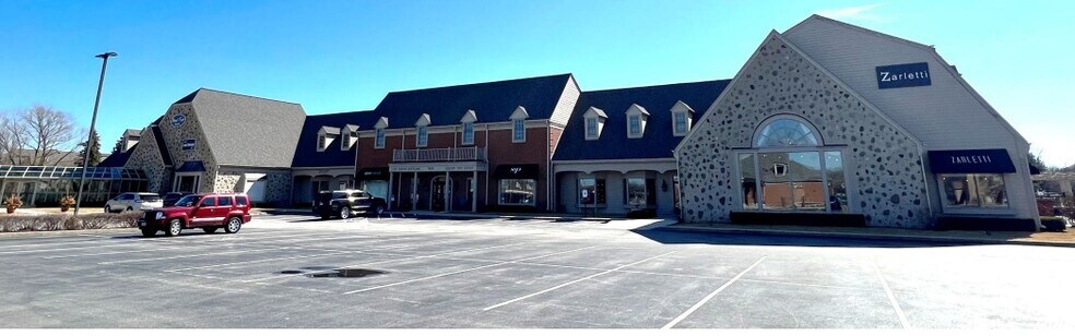 More Photos Of 1505-1515 W Mequon Rd, Mequon General Retail For Lease