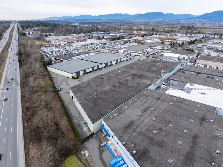 More Photos Of 18800-18806 96th Ave, Surrey Warehouse For Lease