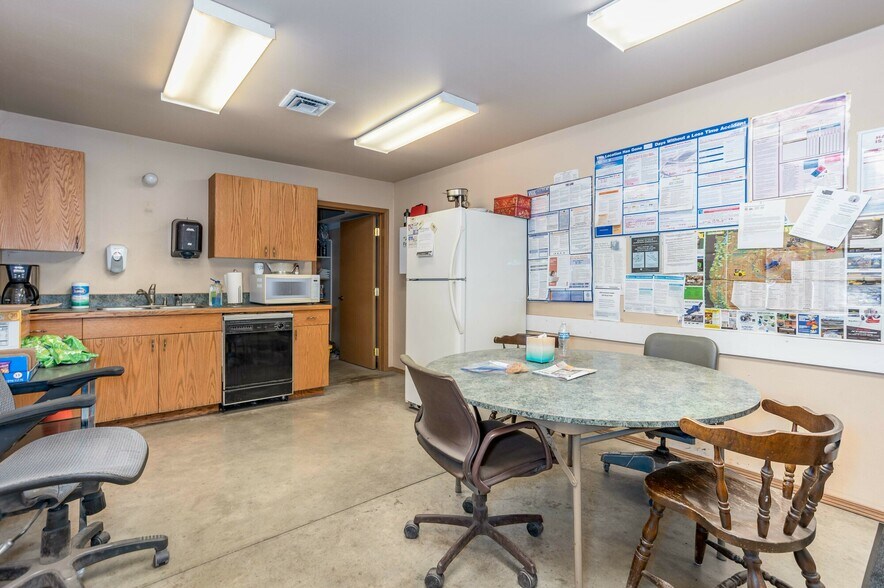 More Photos Of 2105 Terrace Heights Dr, Yakima Industrial For Sale