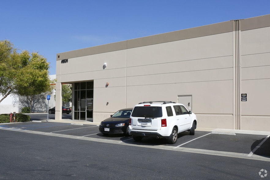 More Photos Of 41543 Cherry St, Murrieta Unknown For Lease