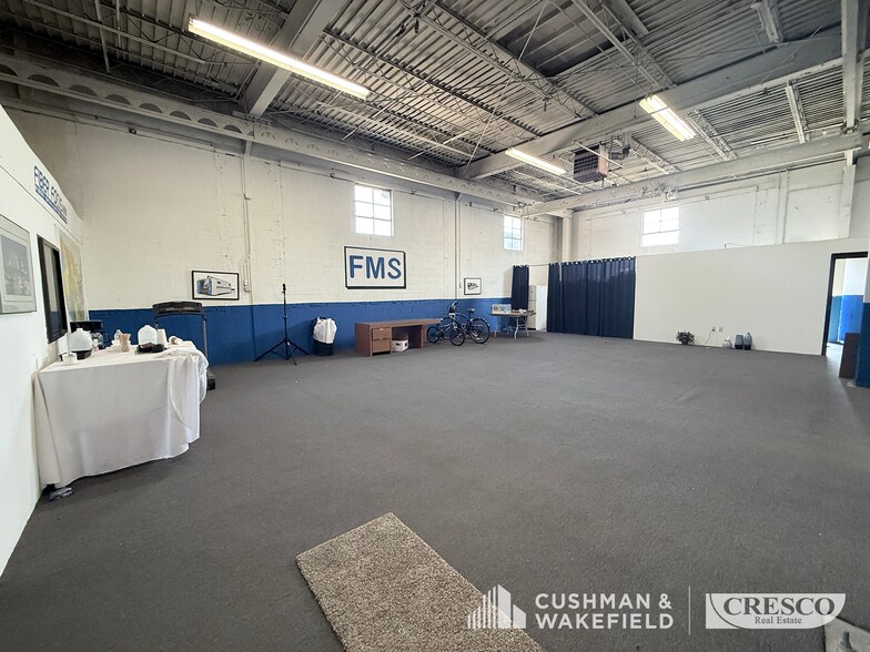 More Photos Of 5446-5454 Dunham Rd, Maple Heights Manufacturing For Lease