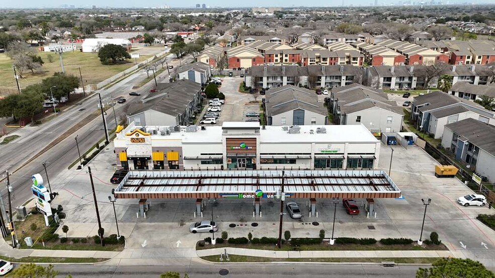 Primary Photo Of 6690 W Airport Blvd, Houston Fast Food For Lease