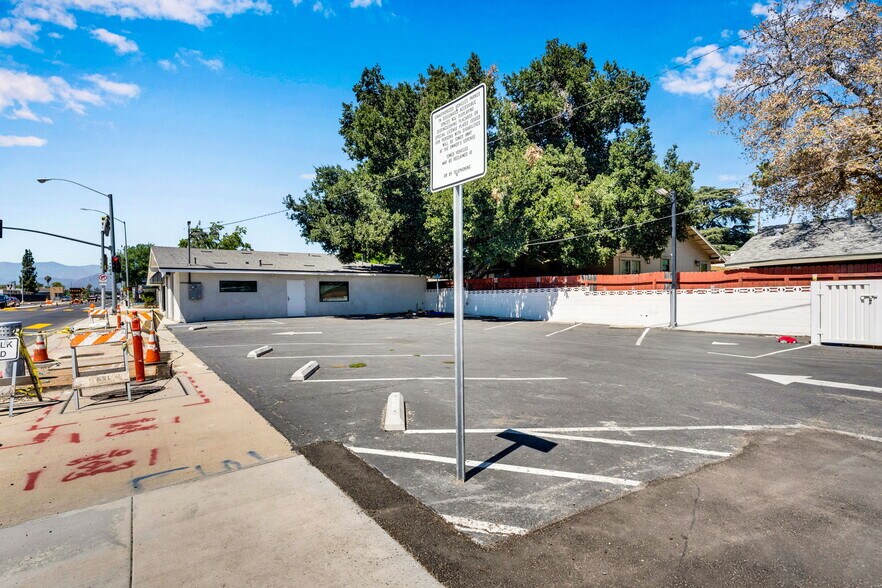 More Photos Of 1192 Garey Ave, Pomona General Retail For Sale