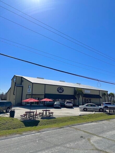 More Photos Of 4405 Dorchester Rd, Charleston Freestanding For Lease