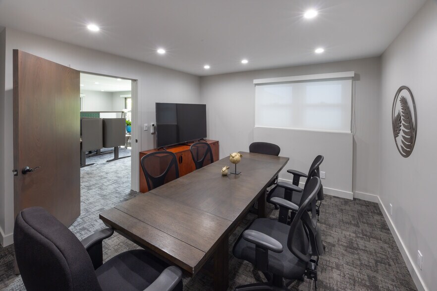 More Photos Of 3112 Mokihana St, Honolulu Loft Creative Space For Sale