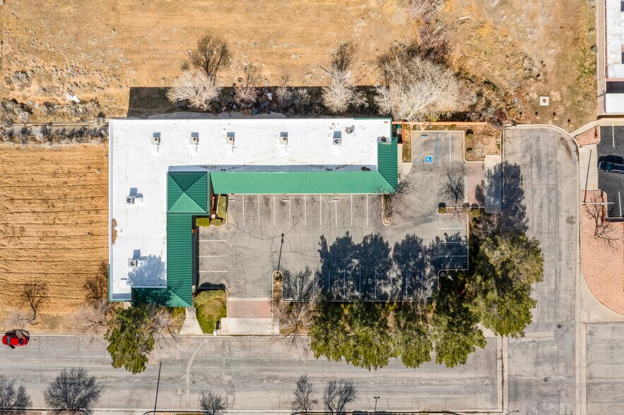 More Photos Of 1113 W Avenue M4, Palmdale Office For Lease