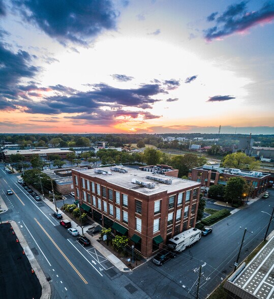 More Photos Of 1300 S Mint St, Charlotte Office For Lease