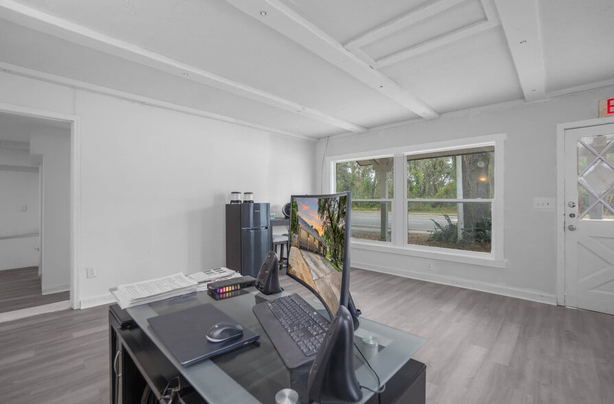 More Photos Of 8929 E Gulf To Lake Hwy, Inverness Auto Repair For Sale