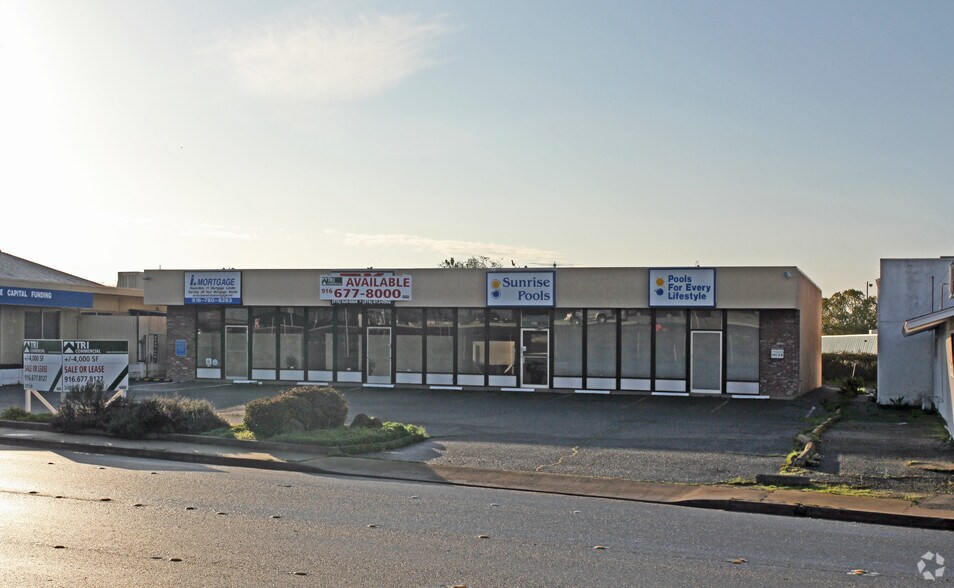 More Photos Of 203 Sunrise Ave, Roseville Freestanding For Sale