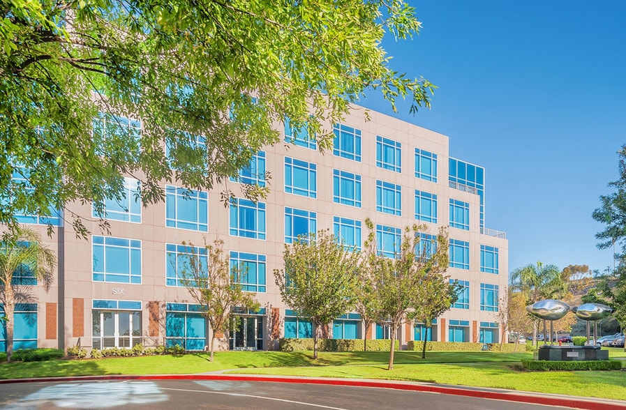 More Photos Of 3 Pointe Dr, Brea Office For Lease