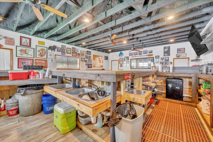 More Photos Of 3077 Lamar Rd, Cobb Restaurant For Sale