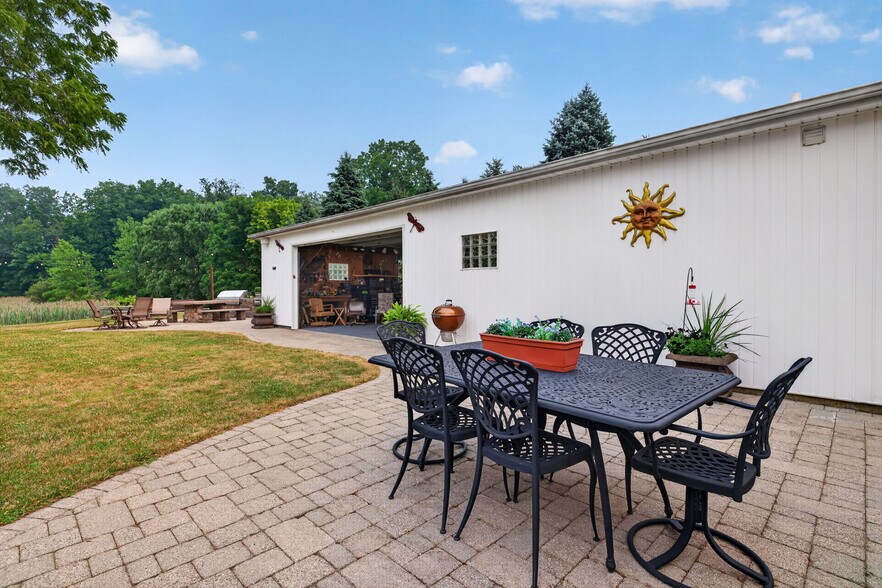 More Photos Of 3405 Orchard Park Rd, Orchard Park Office Residential For Sale