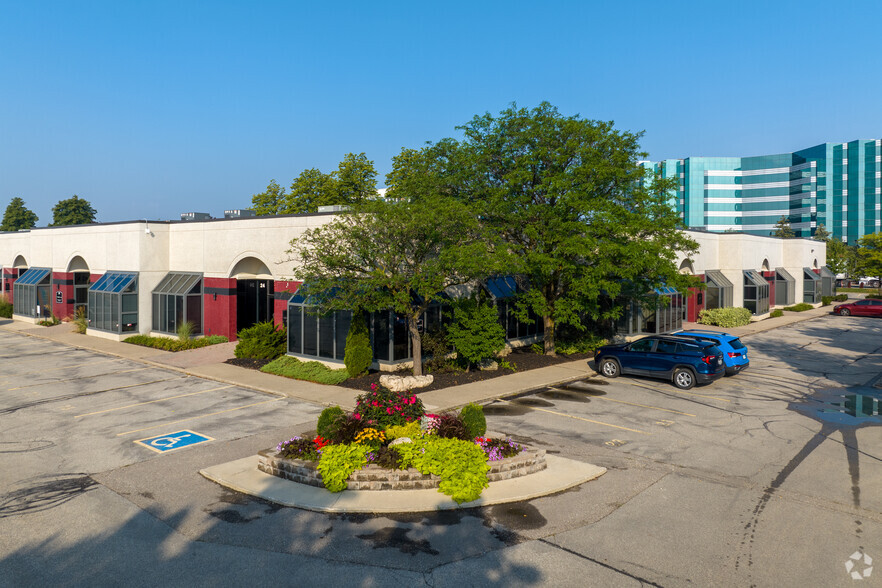 Primary Photo Of 5160 Explorer Dr, Mississauga Coworking Space