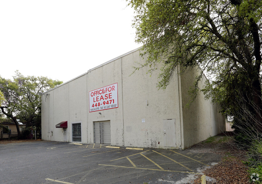 Primary Photo Of 604 Oak St, Myrtle Beach Warehouse For Lease