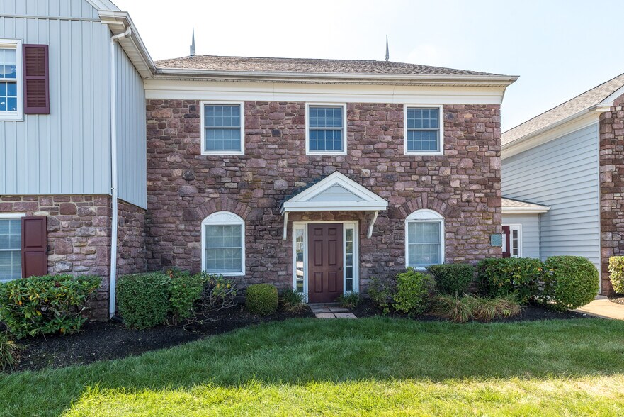 More Photos Of 2370 York Rd, Jamison Office For Sale