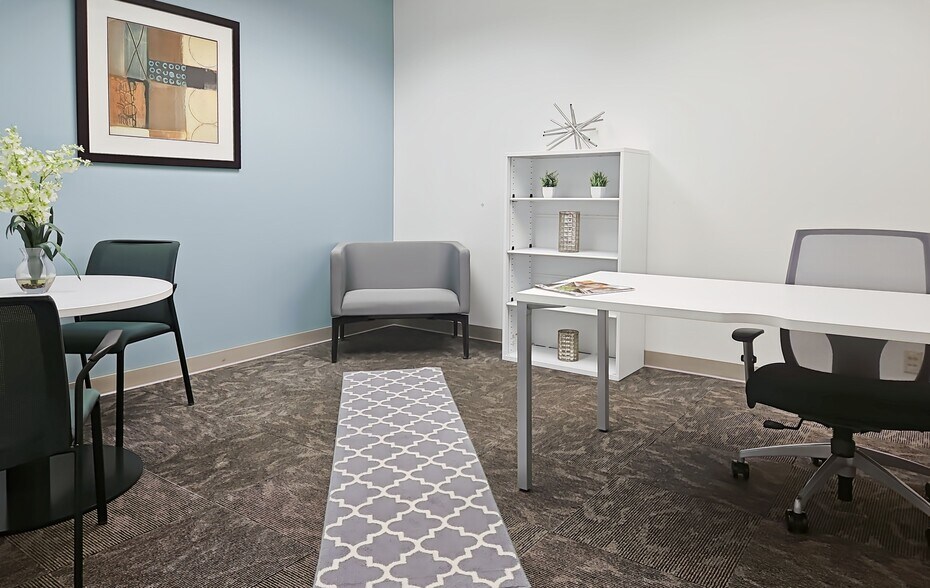 More Photos Of 9465 Counselors Row, Indianapolis Coworking Space