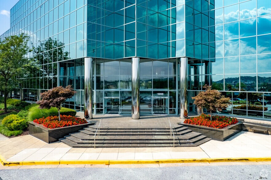 More Photos Of 1966 Greenspring Dr, Timonium Office For Lease