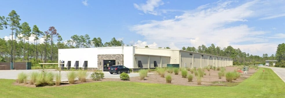 More Photos Of 17684 Cordova Pl, Panama City Beach Distribution For Lease