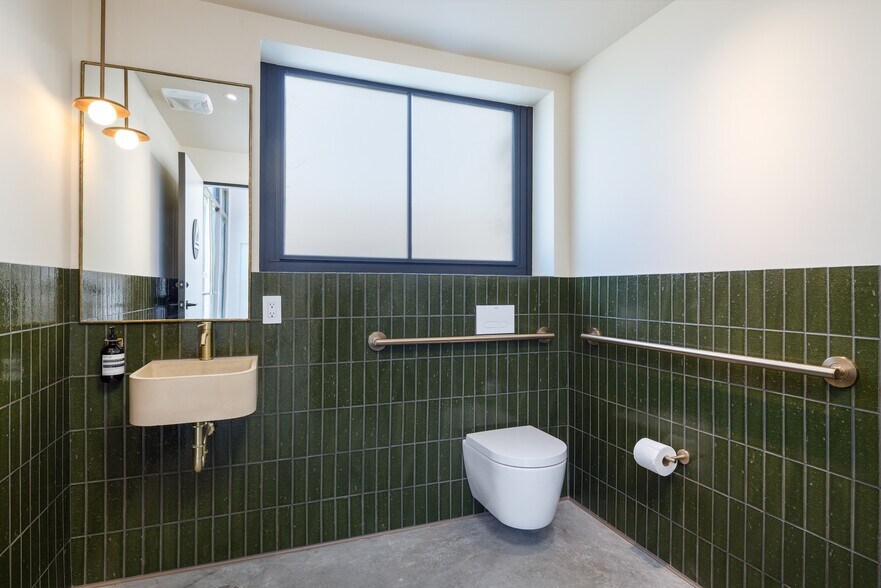 More Photos Of 40 Highway 128, Geyserville Freestanding For Sale