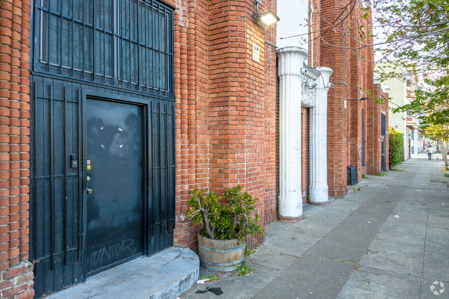 More Photos Of 2521 San Pablo Ave, Oakland Apartments For Sale