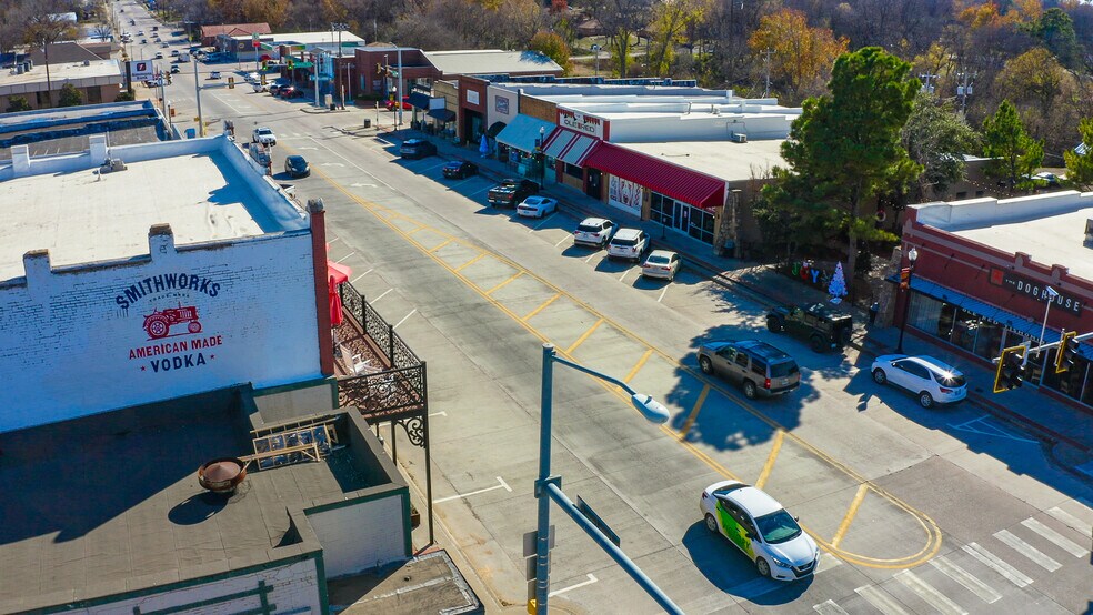 More Photos Of 221 W Main St, Tishomingo Hotel For Sale