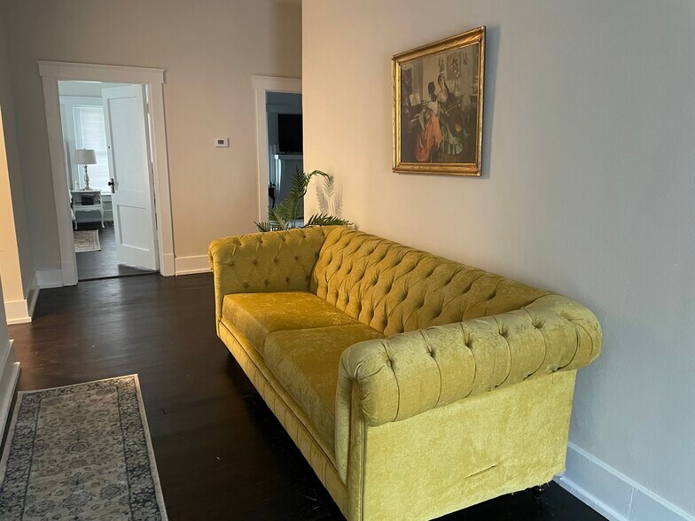 More Photos Of 9718 Dixie Hwy, Louisville Freestanding For Sale