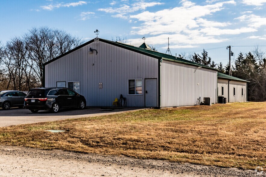 More Photos Of 1250 E Commercial Rd, Ottawa Daycare Center For Sale