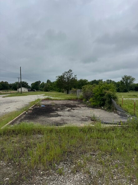 More Photos Of 3552 S State Highway 19, Emory Warehouse For Sale