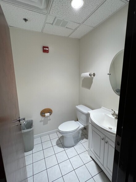 More Photos Of 9520 Berger Rd, Columbia Office For Sale