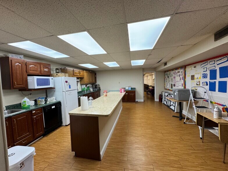 More Photos Of 38-40 W Church St, Hagerstown Religious Facility For Sale