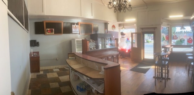 More Photos Of 106 E Main St, Grass Valley Restaurant For Sale