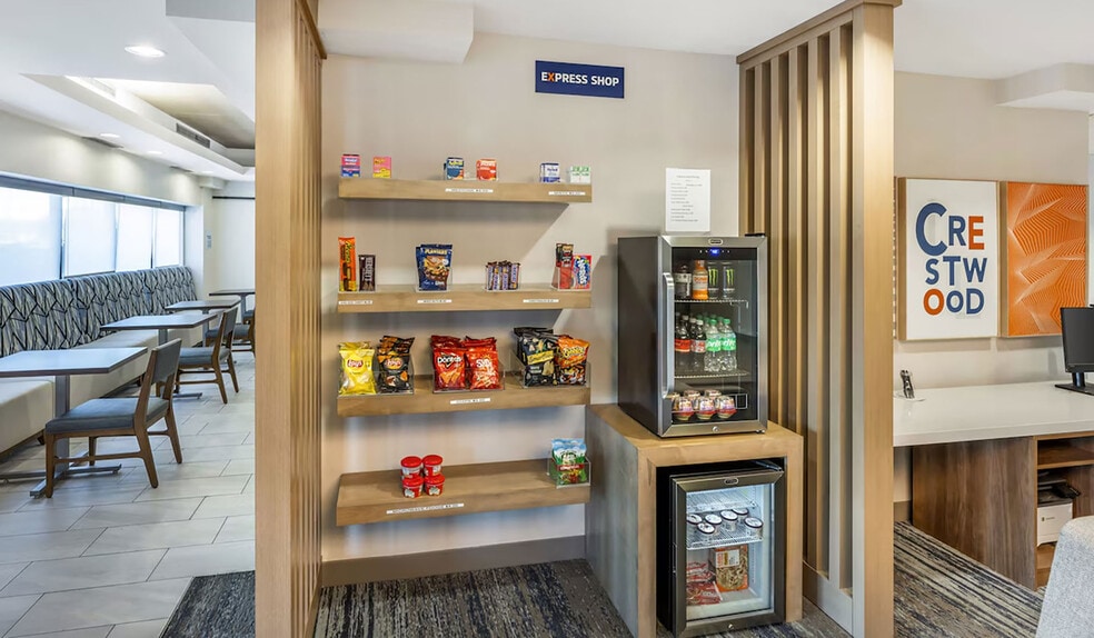 More Photos Of 13330 Cicero Ave, Crestwood Hotel For Sale