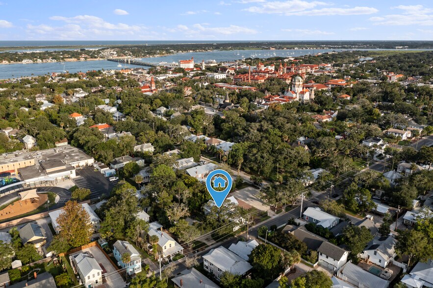 More Photos Of 19 Riberia St, Saint Augustine Office For Sale