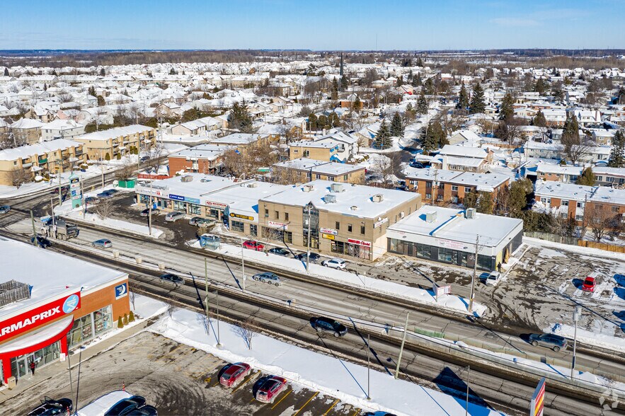 More Photos Of 5769-5795 Boul Des Laurentides, Laval General Retail For Lease