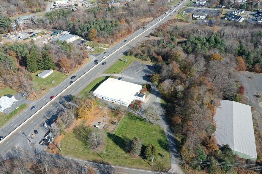 More Photos Of 222 Turnpike Rd, Westborough Office For Sale