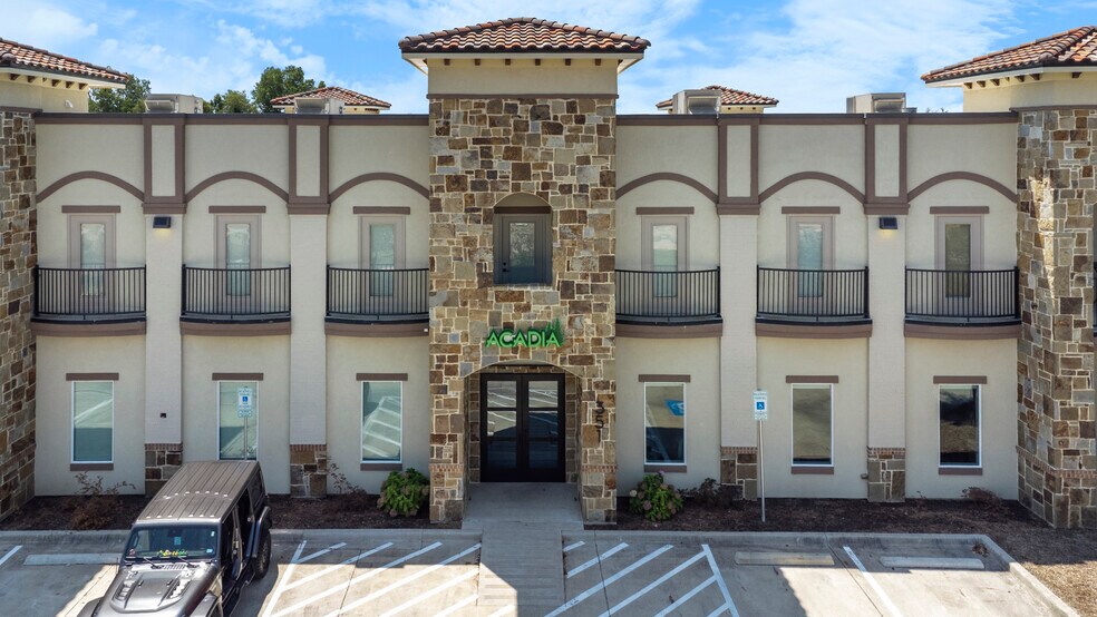 More Photos Of 351 W Southlake Blvd, Southlake Medical For Sale