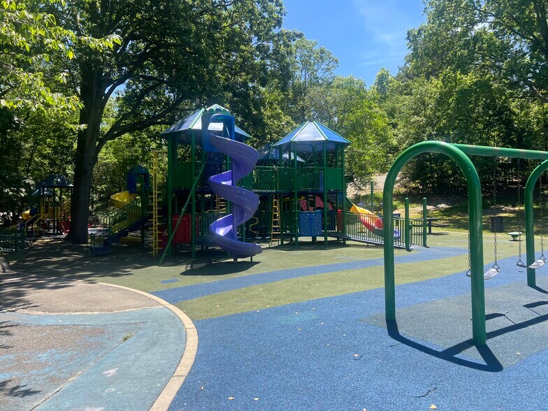 More Photos Of 100 School St, Boston Daycare Center For Sale