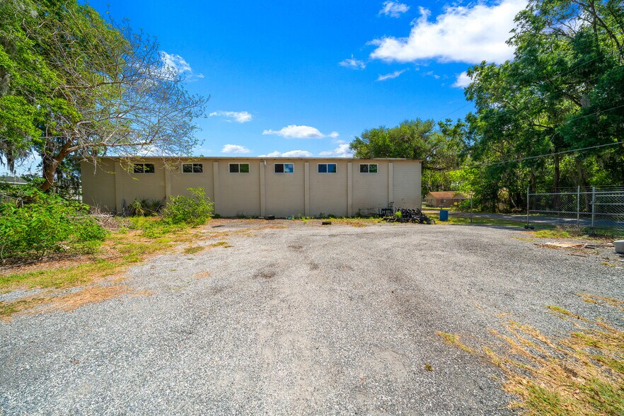 More Photos Of 4450 S Pine Ave, Ocala Warehouse For Lease