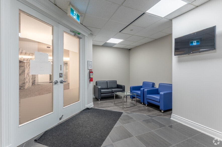 More Photos Of 5500 N Service Rd, Burlington Coworking Space