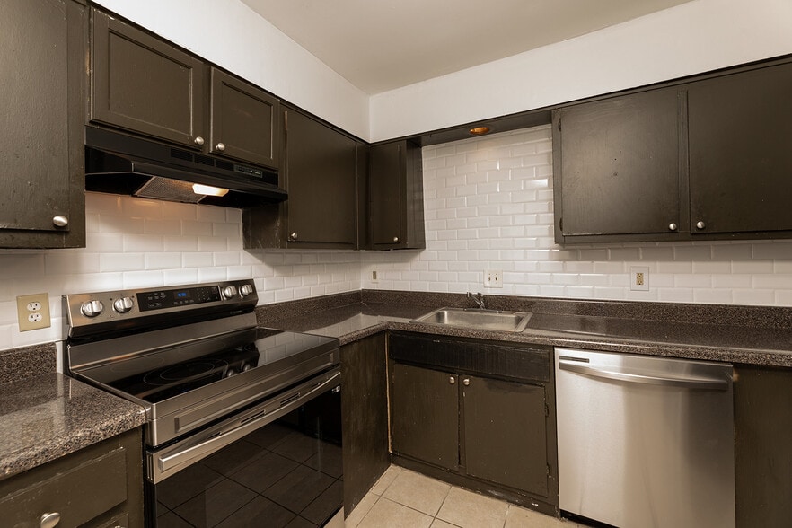 More Photos Of 2780 Raleigh-Lagrange Rd, Memphis Apartments For Sale