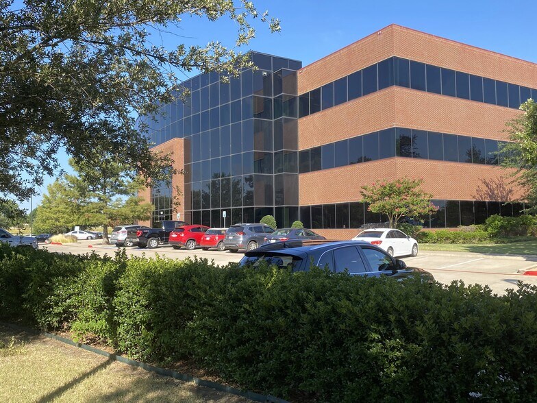 More Photos Of 1575 Heritage Dr, McKinney Office For Lease