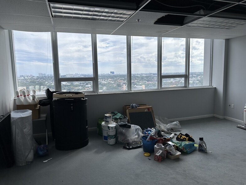 More Photos Of 2455 E Sunrise Blvd, Fort Lauderdale Loft Creative Space For Sale